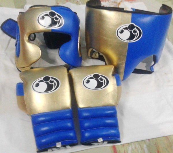 GRANT BOXING GLOVES SET WITH HEAD GEAR&GAURD PURECOWHIDELEATHER